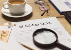 Business Plan umsetzen und Gründungsbonus aktuell beachten (Symbolbild)